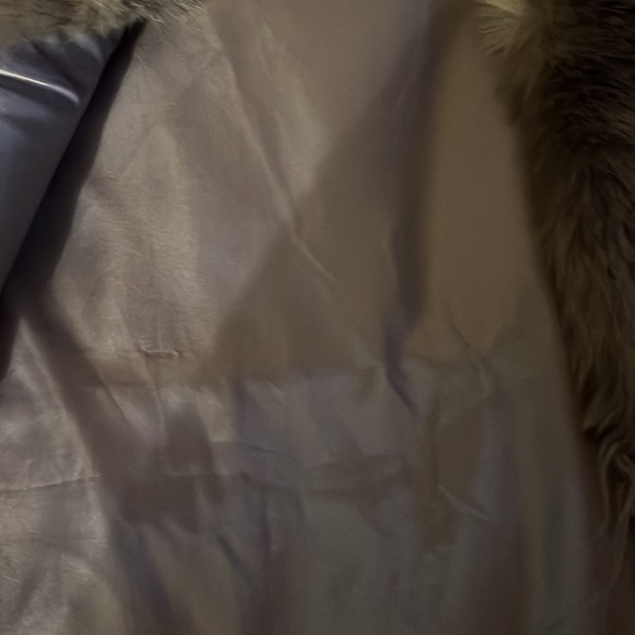 Furryvest- soft material acrylic “silk like” inside- ONE SIZE- big and COMFY - Picture 5 of 6